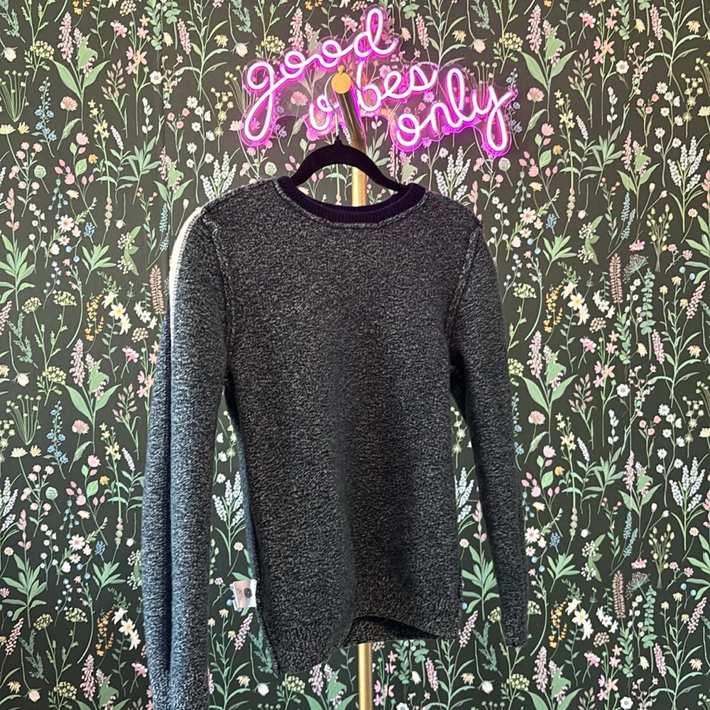 Thick comfy sweater - Picture 7 of 9
